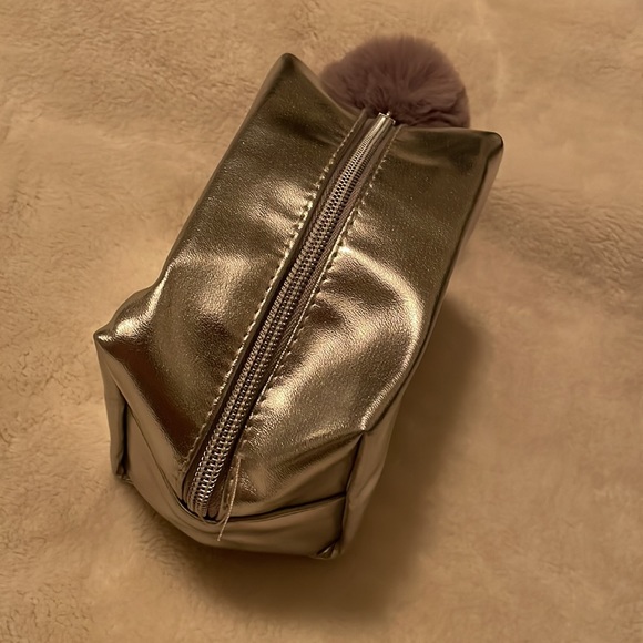 Nordstrom Beauty Silver Pom Pom Pouch - Picture 2 of 7